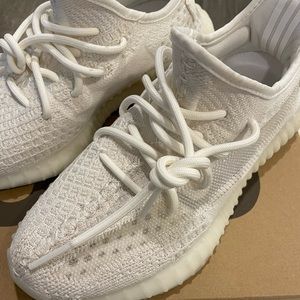 Yeezy 350 bone
